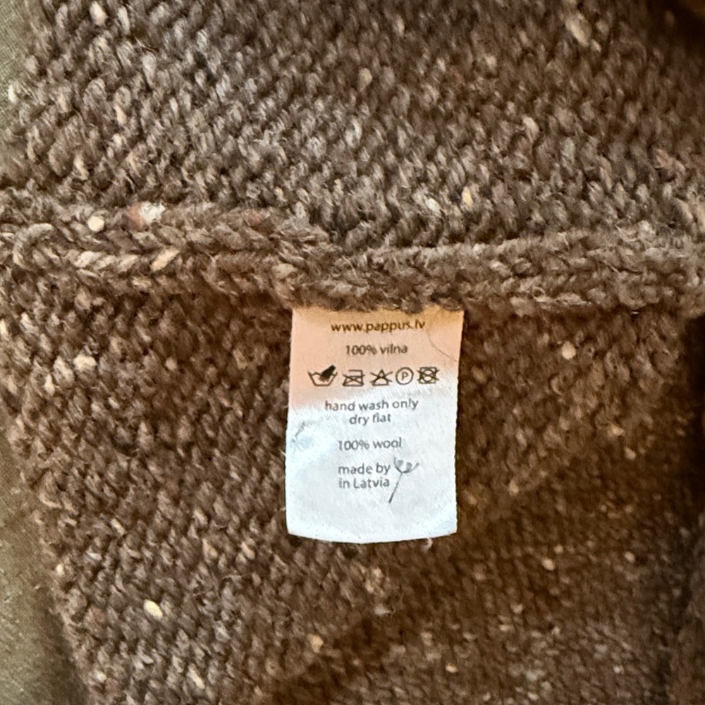 Handmade 100% Wool Brown Knit Sweater - Picture 6 of 6